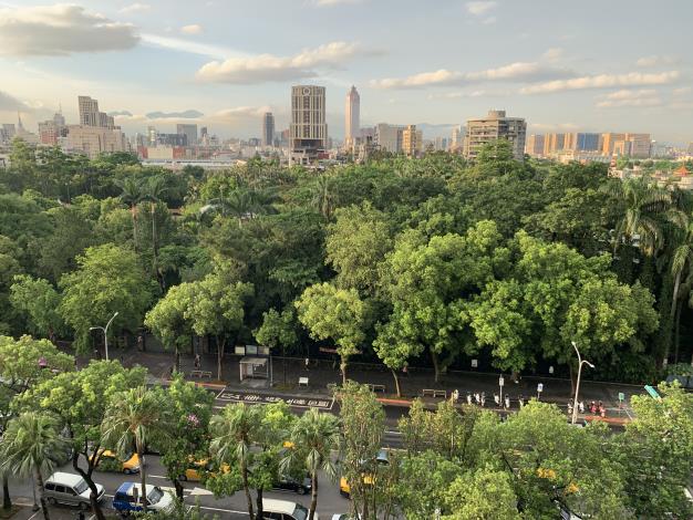 台北植物園位於大台北核心區域，也像是這座城市的心臟，提供都會地區的居民一個綠意盎然的清新。