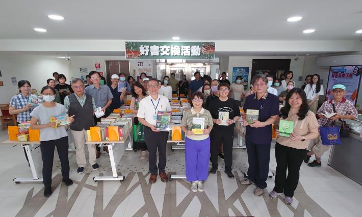 33_好書交換-2活動大合照