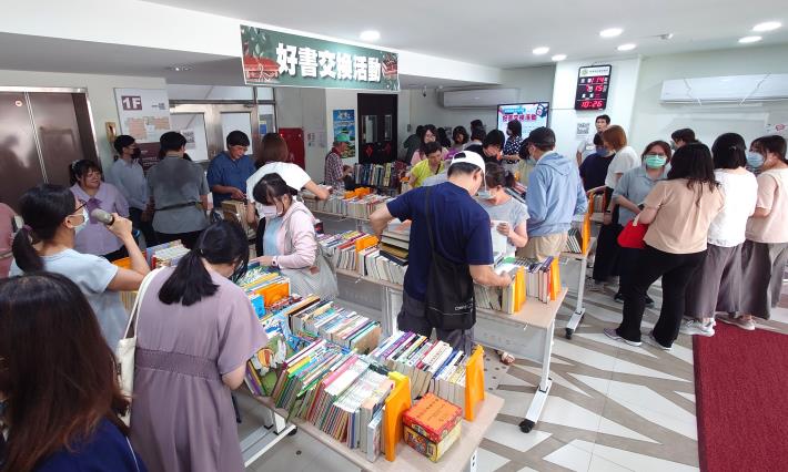 33_好書交換-5選書之餘同時進行淨零宣導