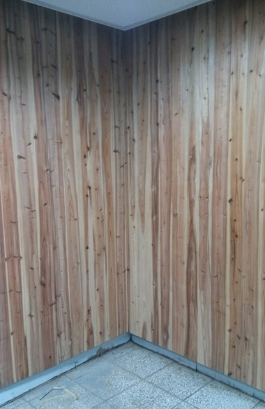 圖1.室內使用木質複合壁板作為內裝可以有助室內溫度的調節，減少空調的耗能